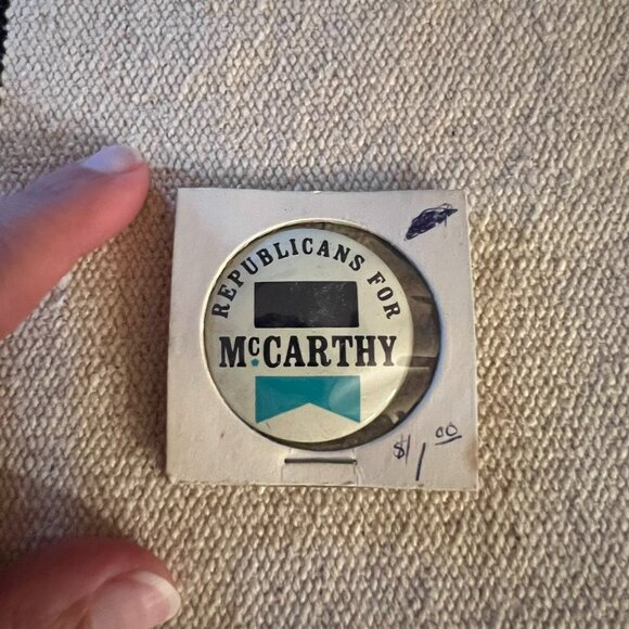 Republicans For McCarthy Vintage Political Pin - Picture 2 of 2